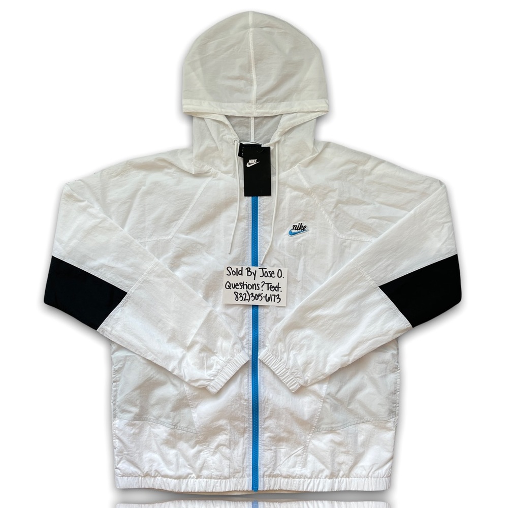 NIKE SPORTSWEAR HERITAGE WINDRUNNER SIGNATURE MENS HOODED JACKET SIZE SMALL WIND